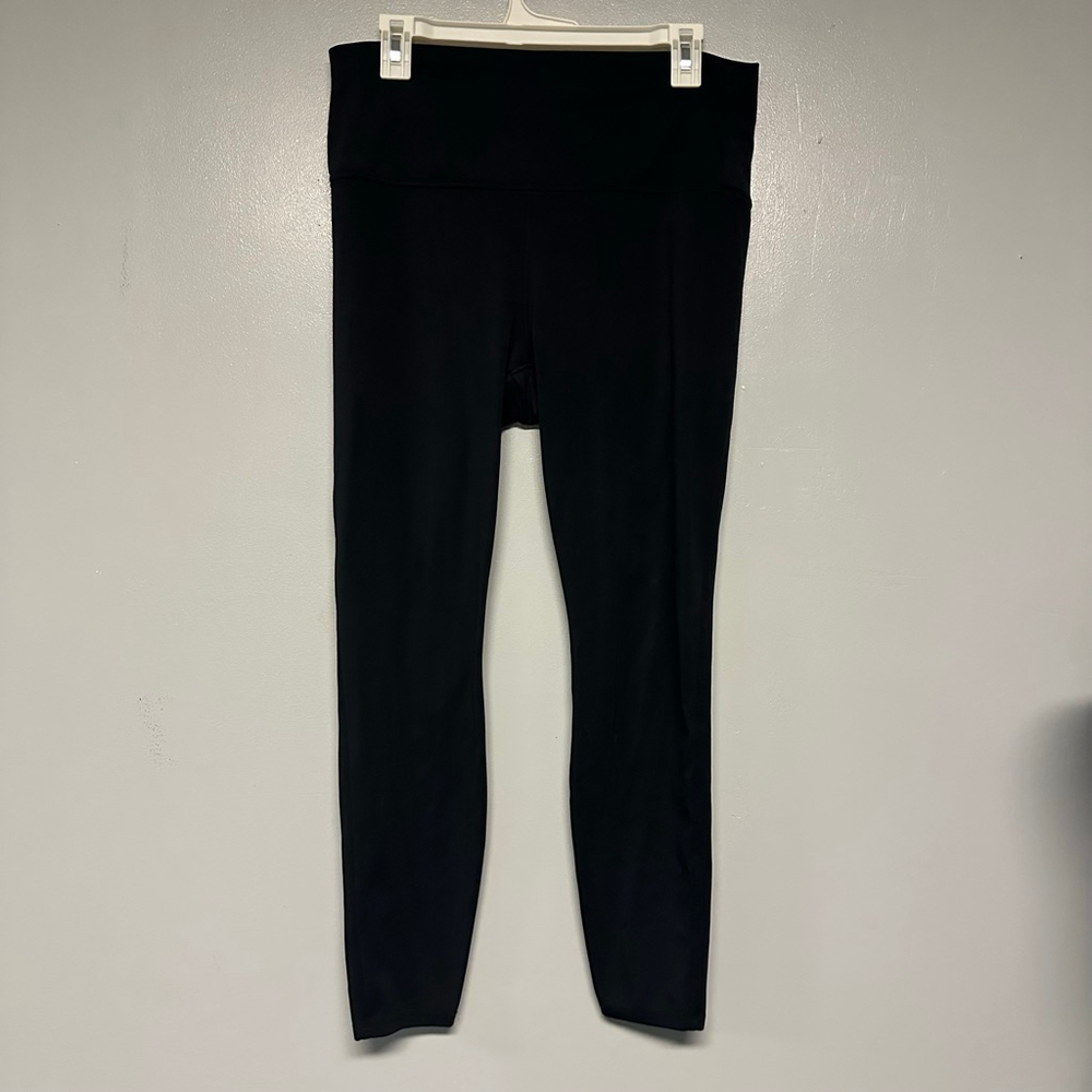 Women's All in Motion Black Leggings size XL length 28” inseam soft athletic